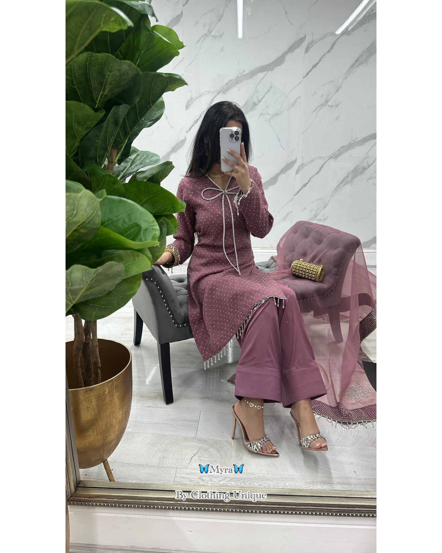 Myra 🕊️