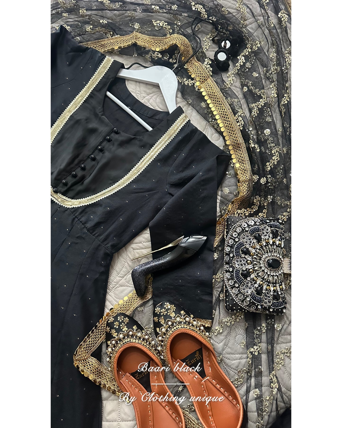 Baari black