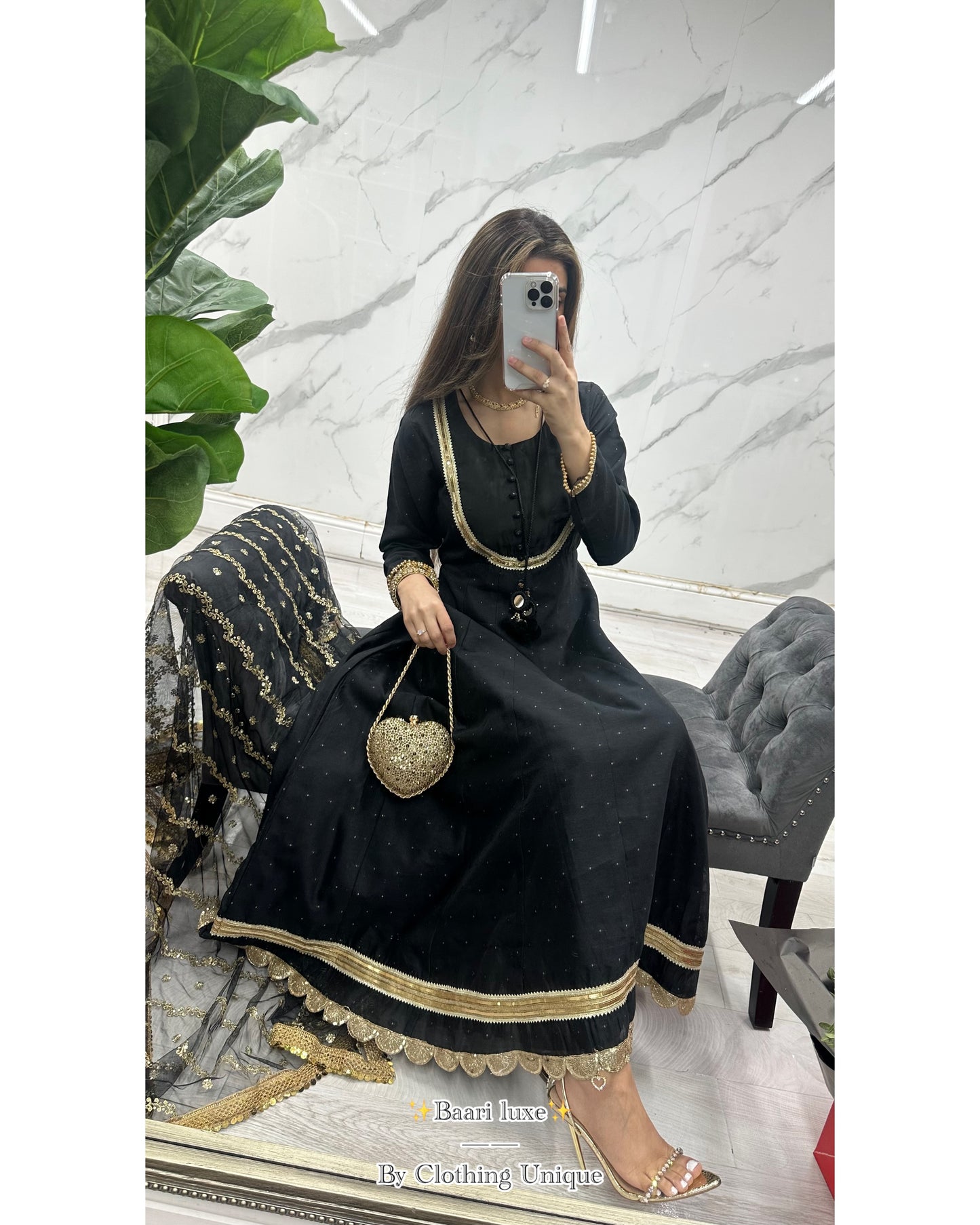 Baari black