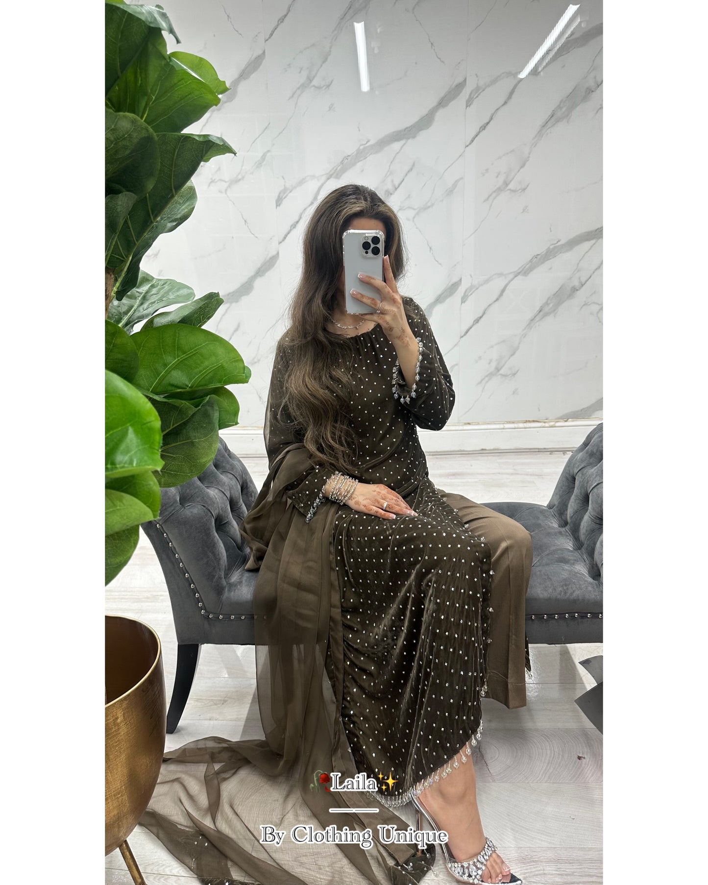 Laila 🕊️ luxe velvet