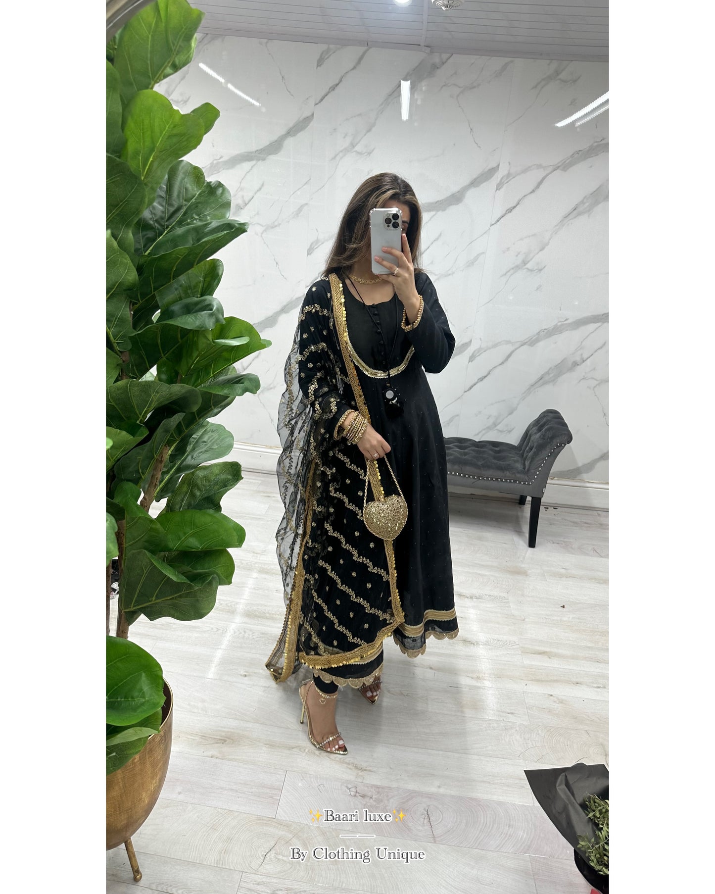 Baari black