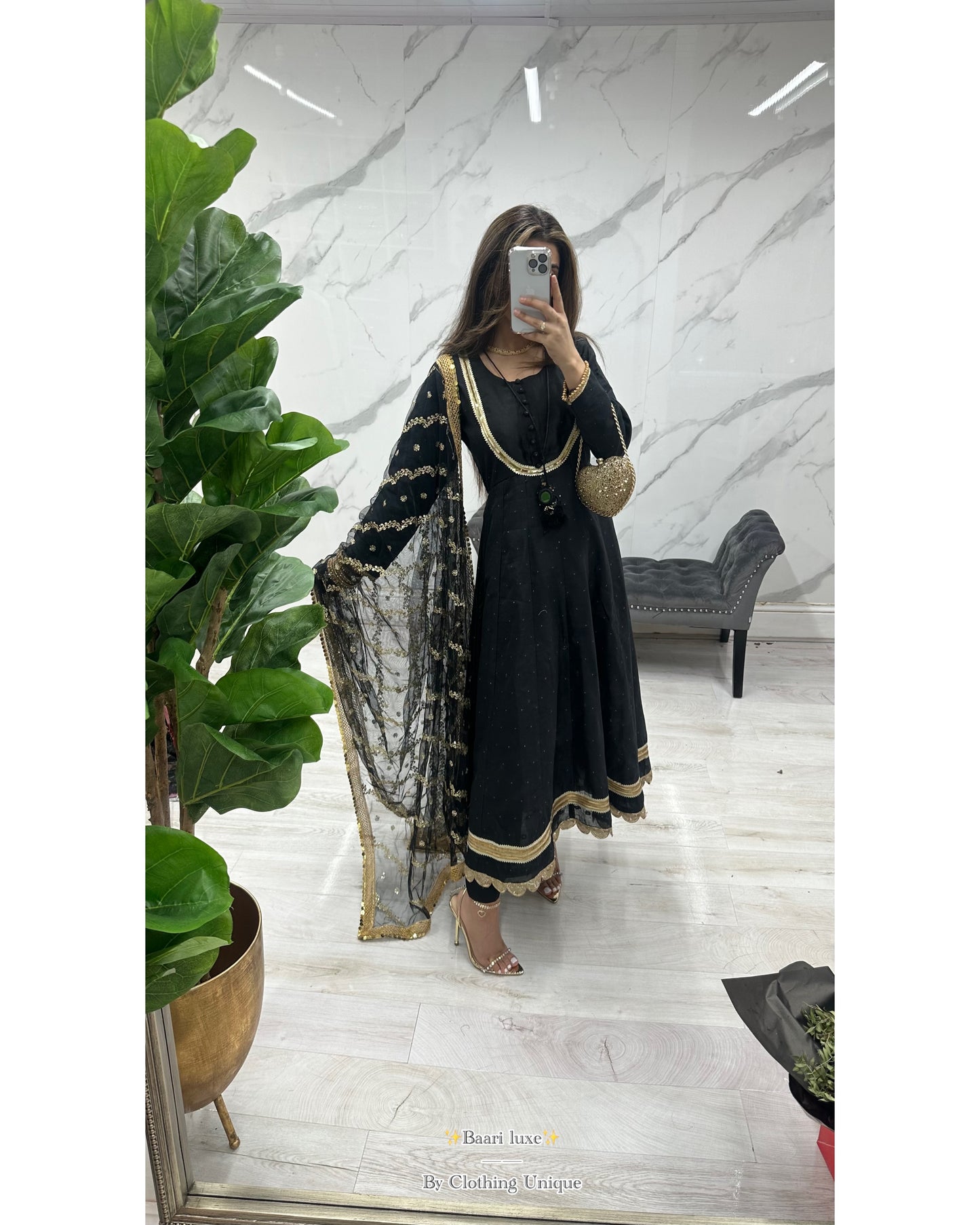 Baari black