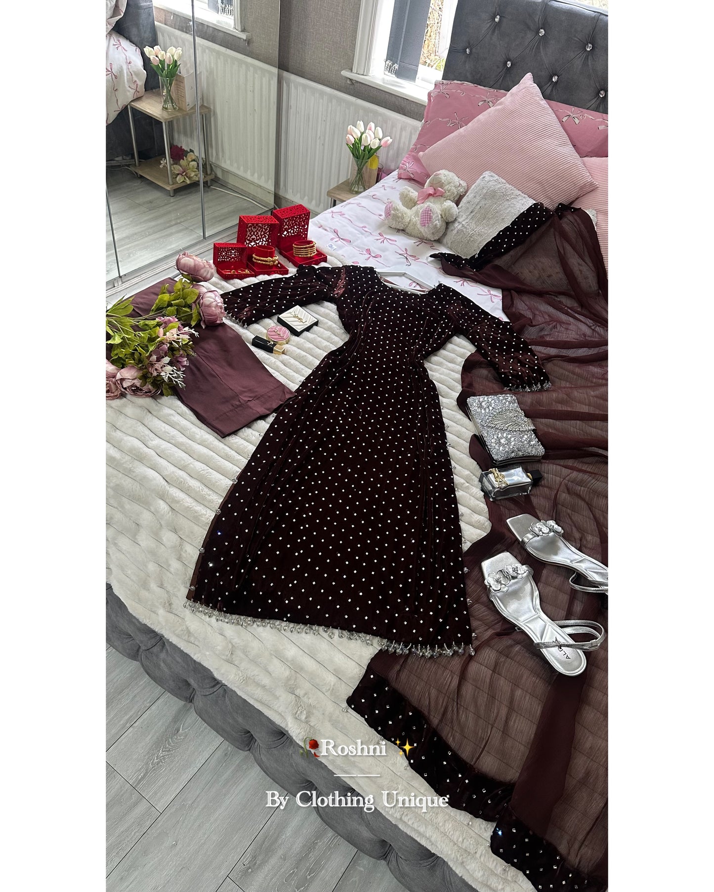 Roshni 🕊️ luxe velvet