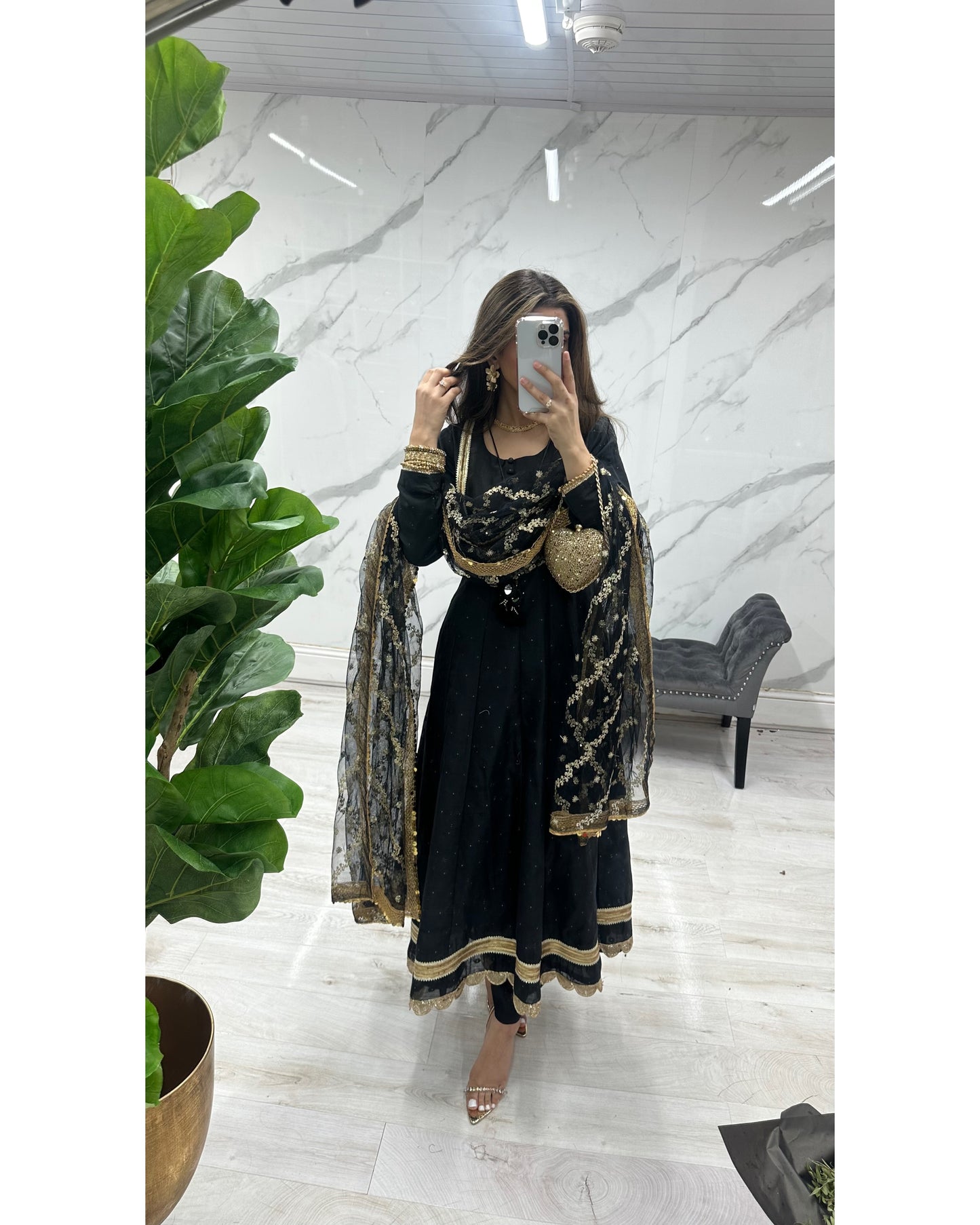 Baari black