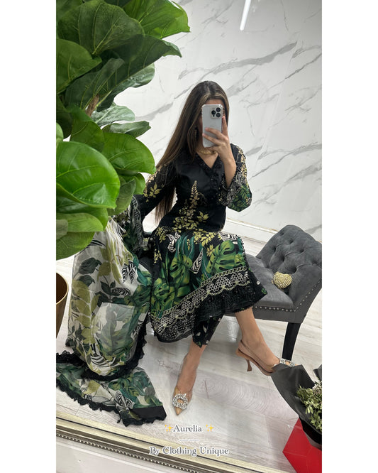 Aurelia 🖤 MARIA B