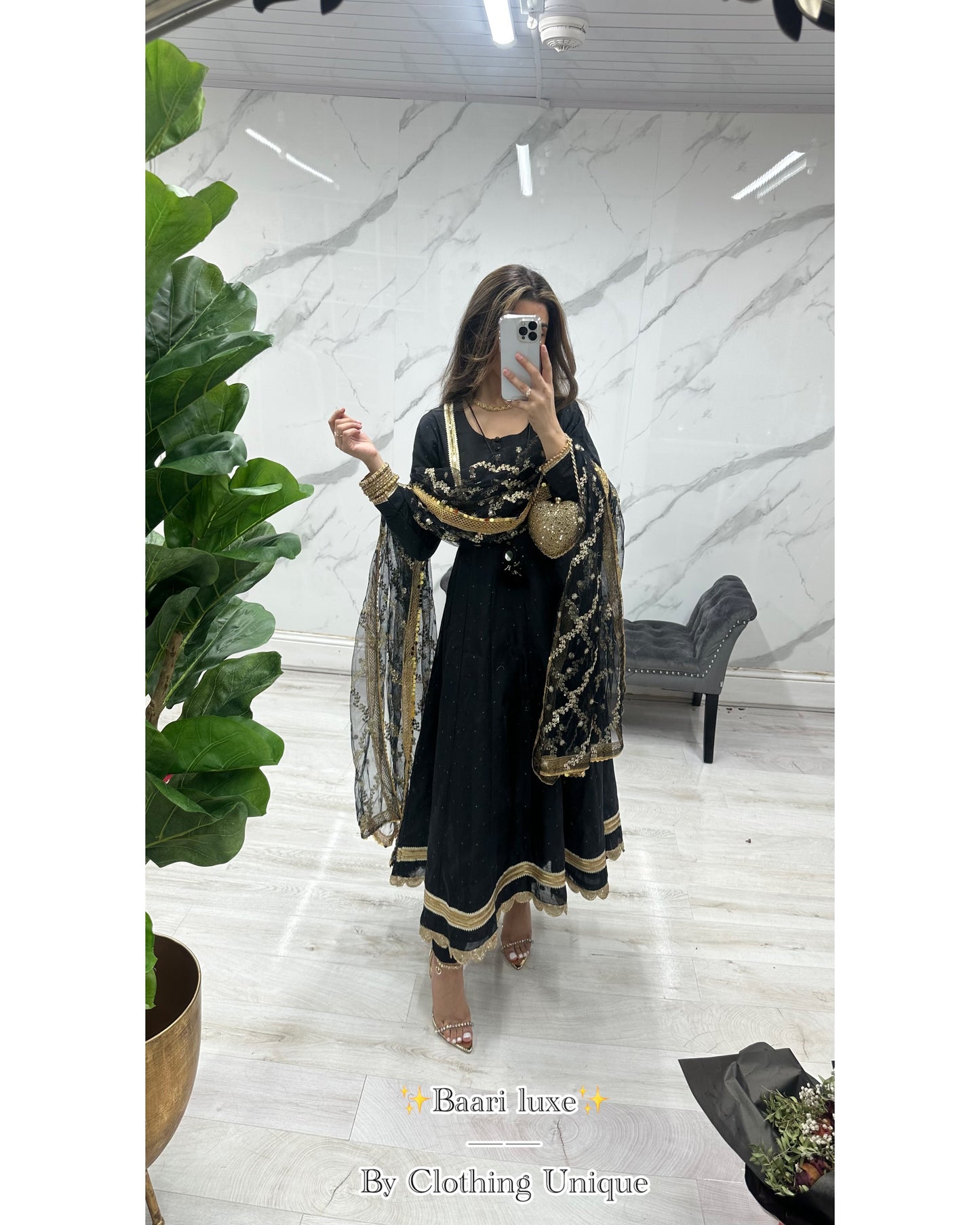 Baari black
