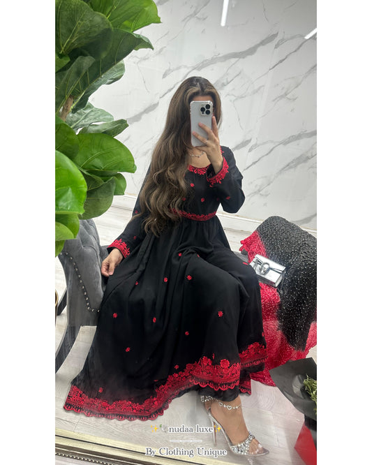 Nudaa❤️black & crimson Georgette ensemble